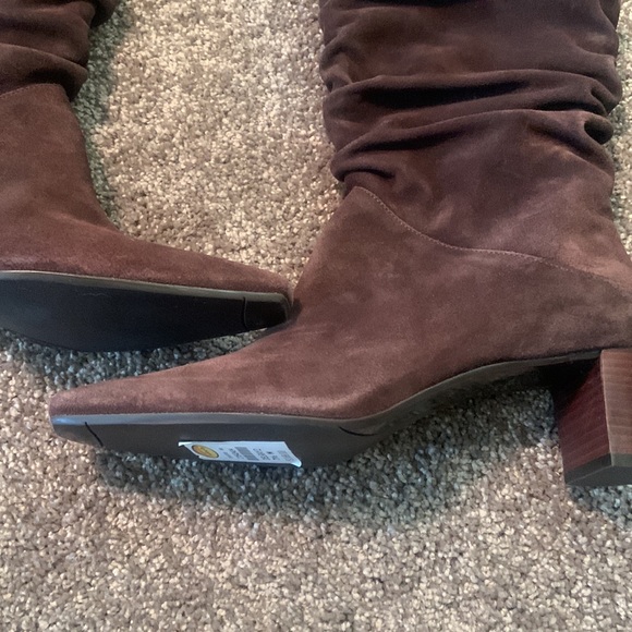 NWT No Box Talbots Brown Suede Boots Size 7.5 - Picture 16 of 16
